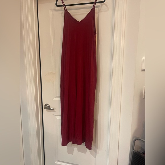 ⭐️SHEIN Deep Red Maxi Dress with Pockets - Picture 4 of 4